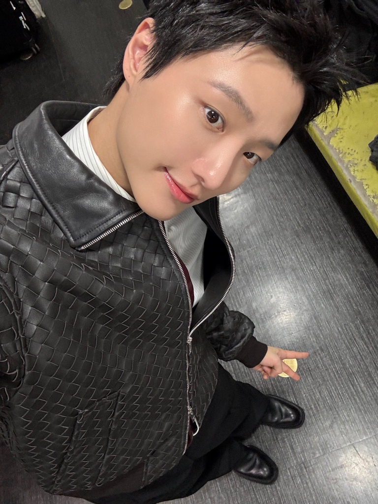 Pre-Release single from Woodz coming today!