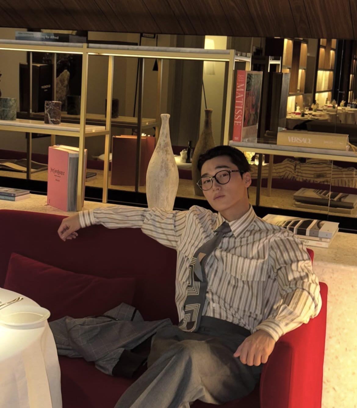 Loosen your tie, Sannie