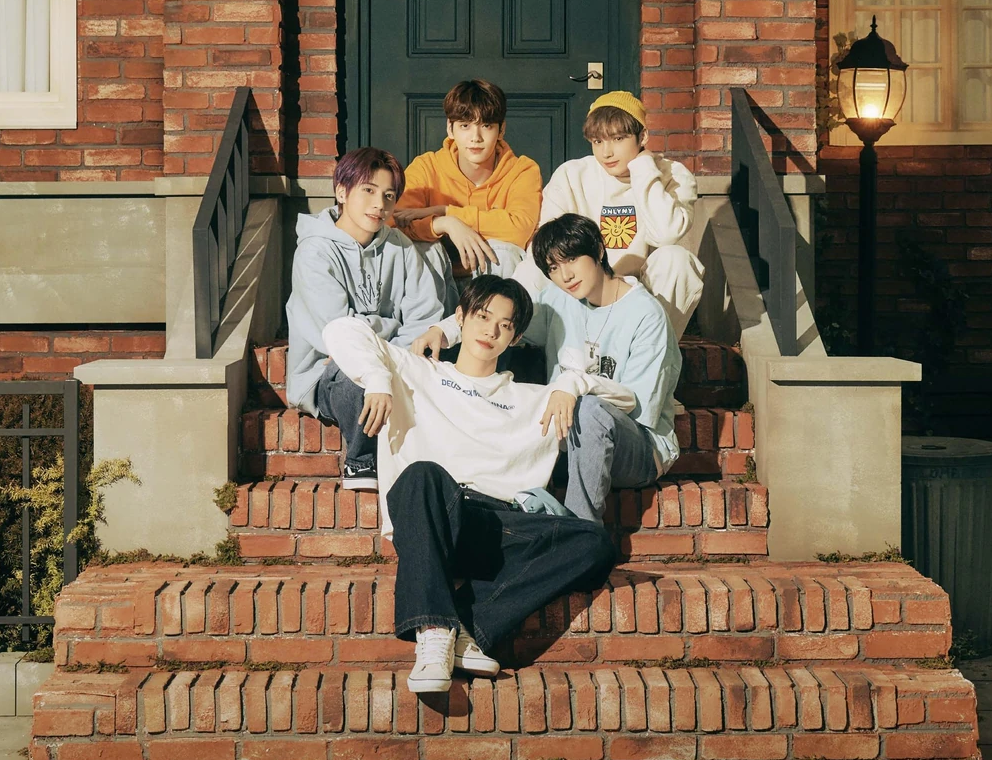 MOA Con poster from 2022 .. for the retro vibes