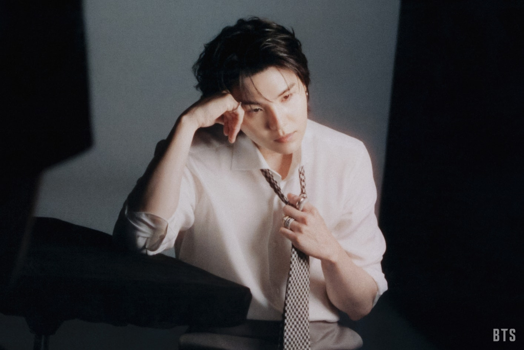 BTS 'ARIRANG' Album Photoshoot Sketch - Suga